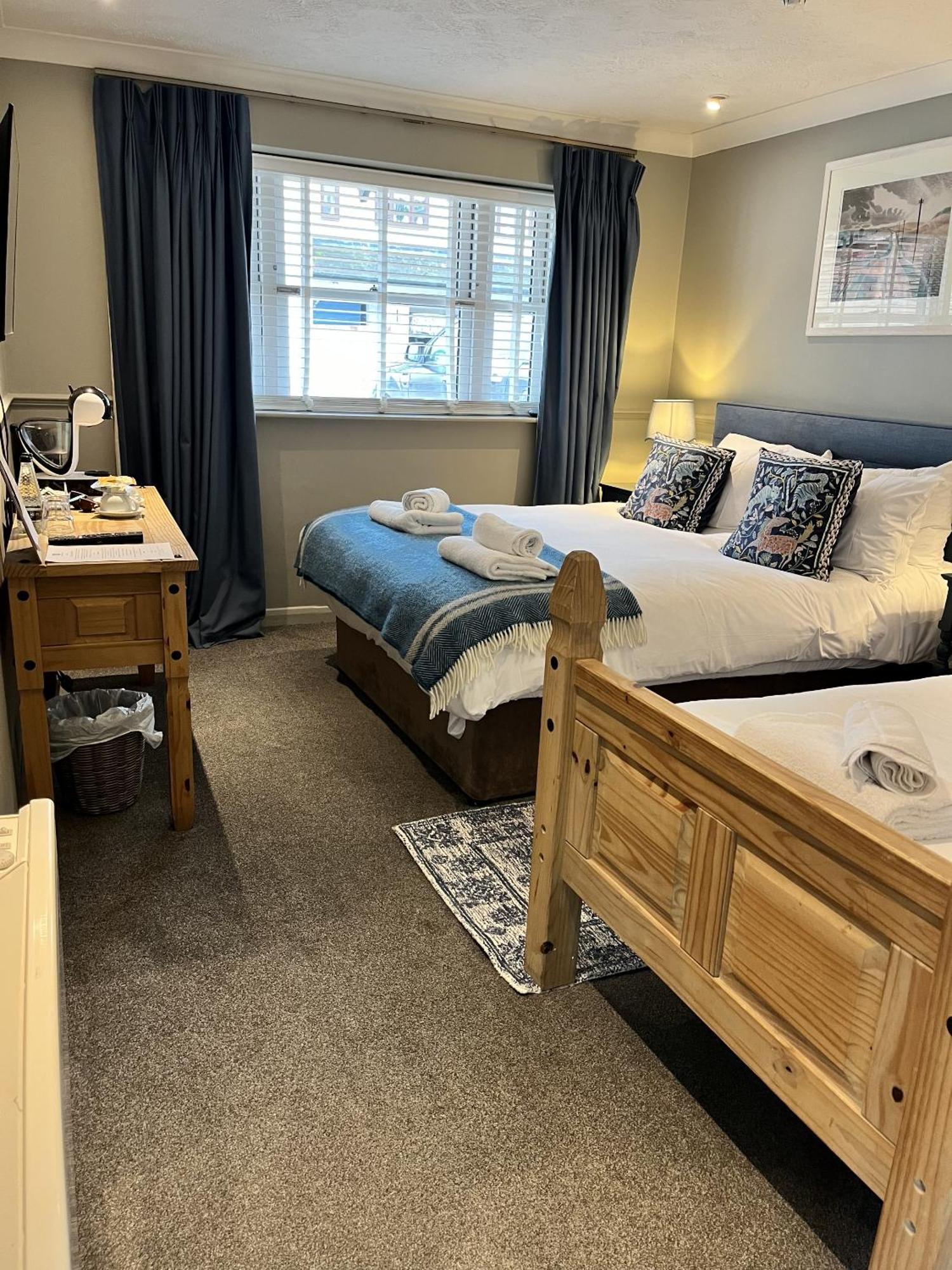 St Marys Gate Inn Arundel Room photo